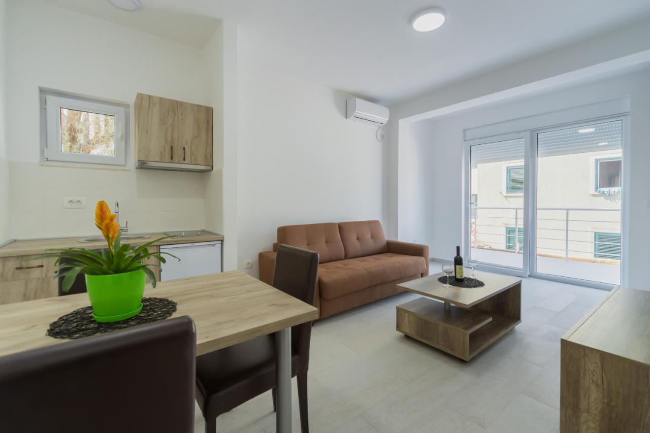 GREJM Lux Family Apartments Petrovac Extérieur photo